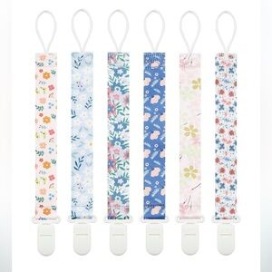 Pacifier clips